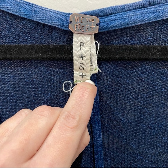 𝅺Free People Affogato Hacci Linen Blend Blouse Indigo Size S - Picture 6 of 9